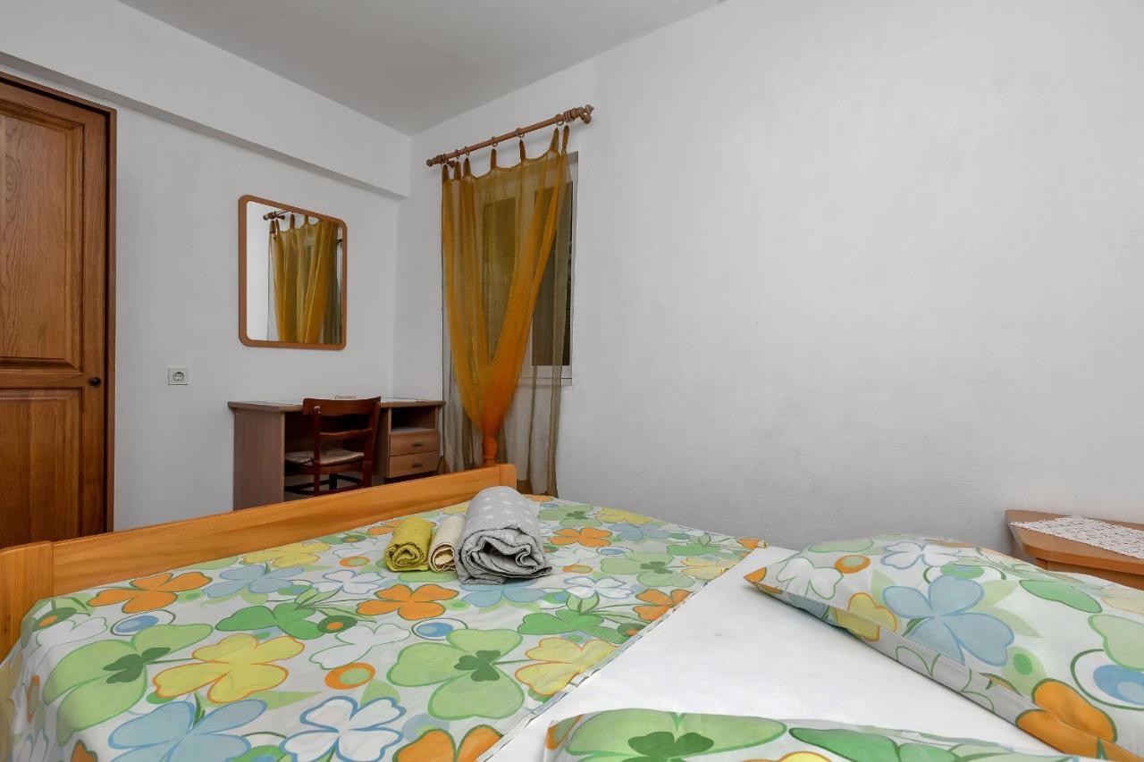 Apartments Milivoj Bogomolje Luaran gambar