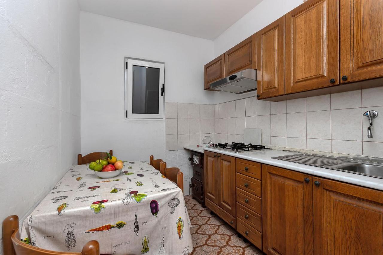 Apartments Milivoj Bogomolje Luaran gambar