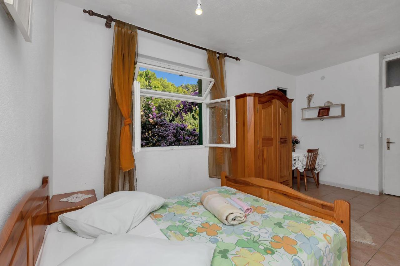 Apartments Milivoj Bogomolje Luaran gambar
