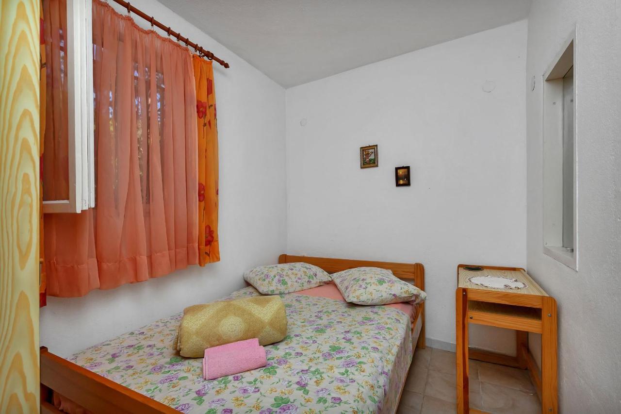Apartments Milivoj Bogomolje Luaran gambar
