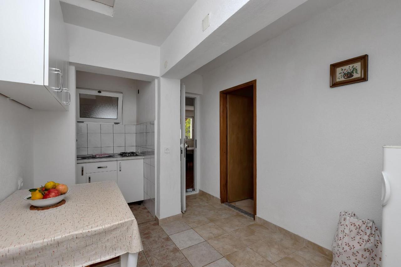 Apartments Milivoj Bogomolje Luaran gambar